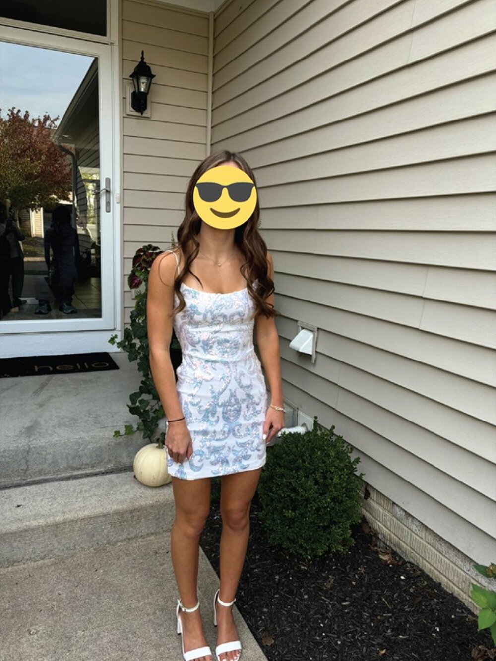 B. Darlin Sequin Damask Bodycon Mini Dress White Iridescent Open Back - Picture 8 of 8